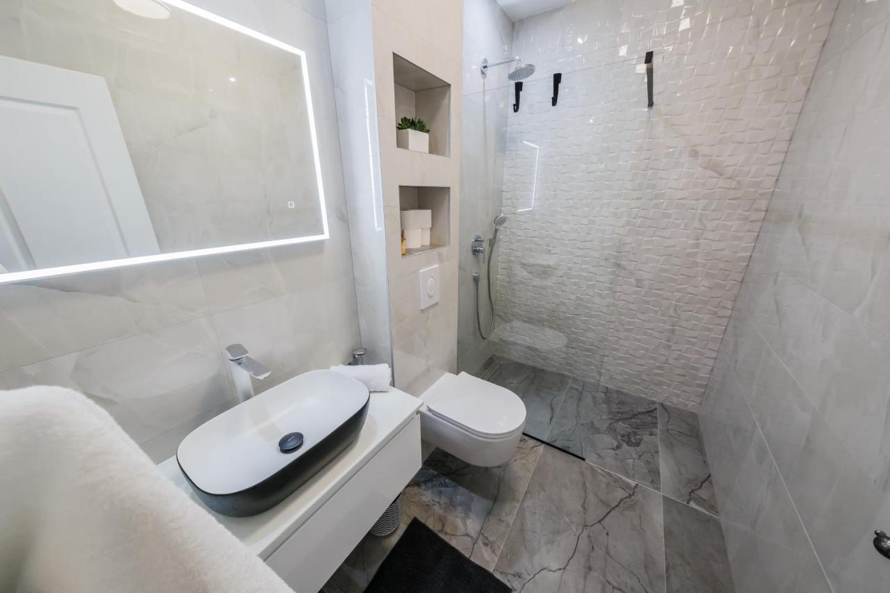 Angels-Split **** Apartment Luaran gambar